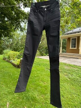 NUDIE BLACK JEANS